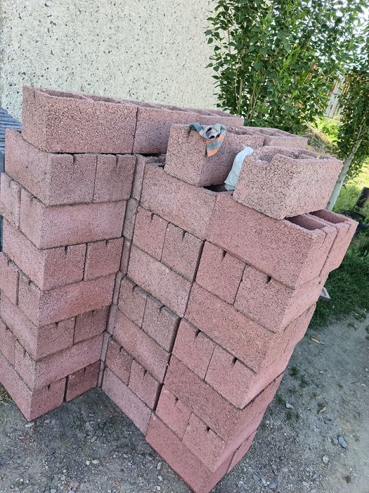 Продам новый , песко блок ,очен хорошого качество красный свет .