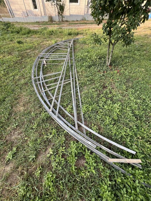 Vand 20arce de metal pentru constructii sera, ciupercarie
