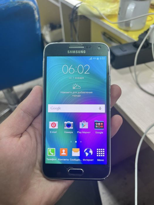 Телефон Самсунг Айфон Б/у