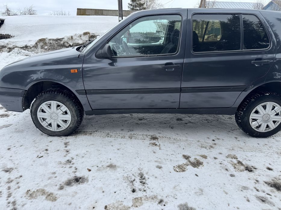 VW GOLF 3 1,8 моно