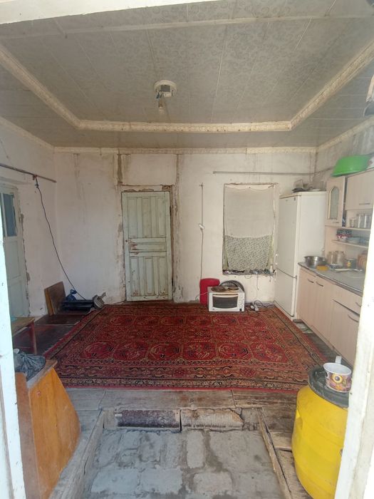 Бухоро вилояти Когон Шахарида ховли сотилади