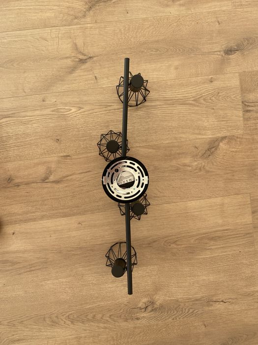 Lampa tavan 4 becuri