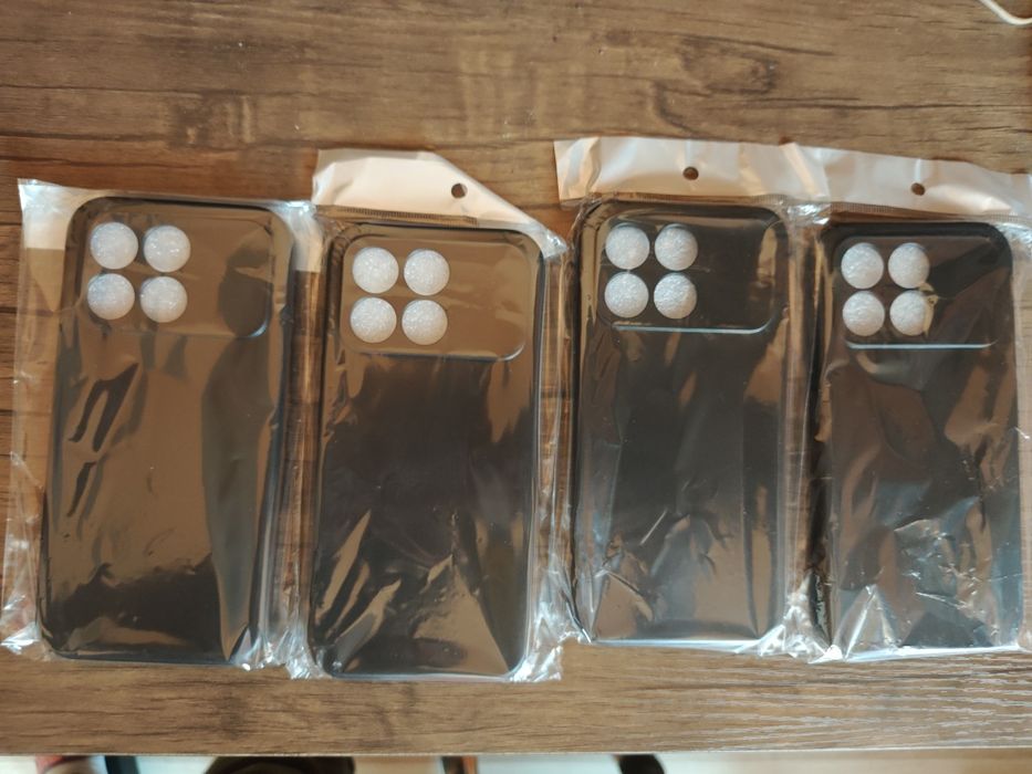 Huse Noi Negre Poco F8 Pro