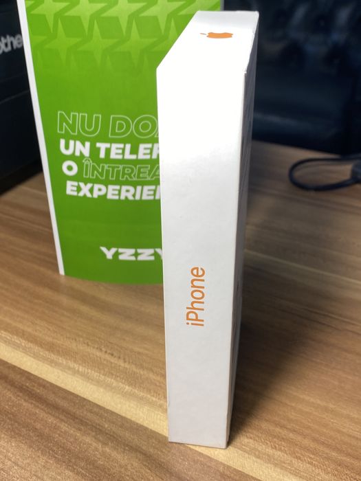 iPhone 17 Pro Max • 256 GB • Cosmic Orange