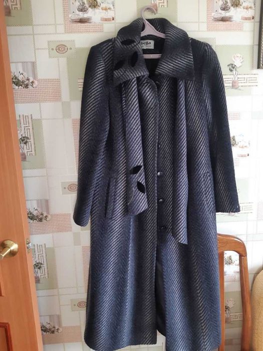 пальто демисезонное, шубу мутоновую, пальто зимнее, куртку