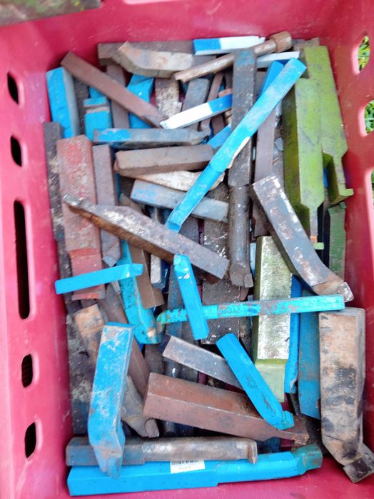 B155 Cutite strung interior filetat retezat degrosat finisat bostanga