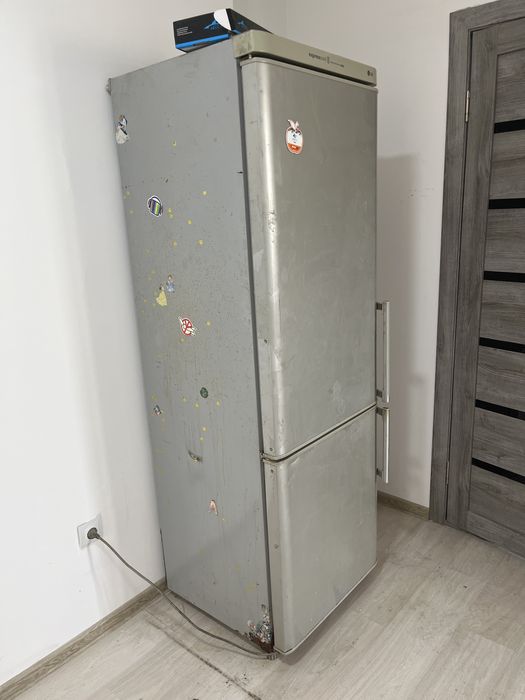 Продам холодильник рабочий