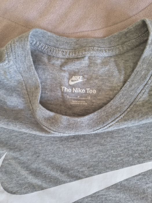 Тениска Nike s-размер