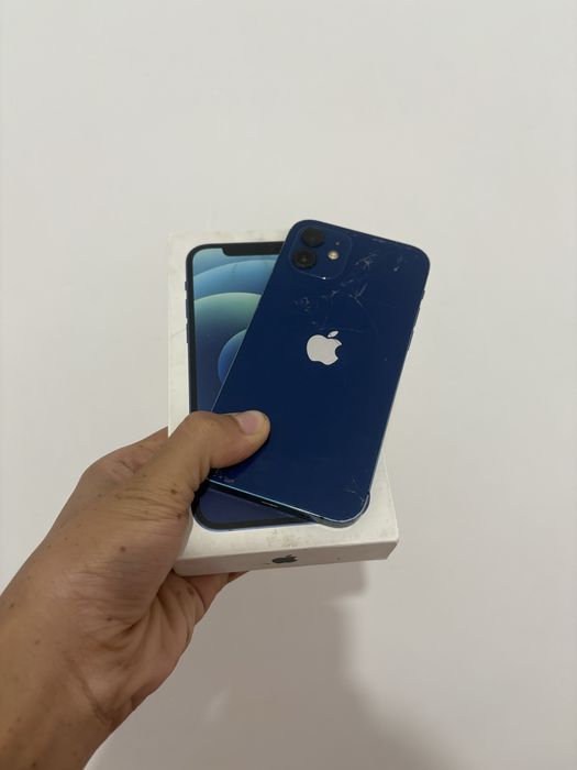 продаю iphone 12
