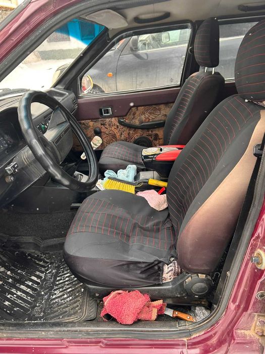 Продам  МАШИНУ Иж. ОДА