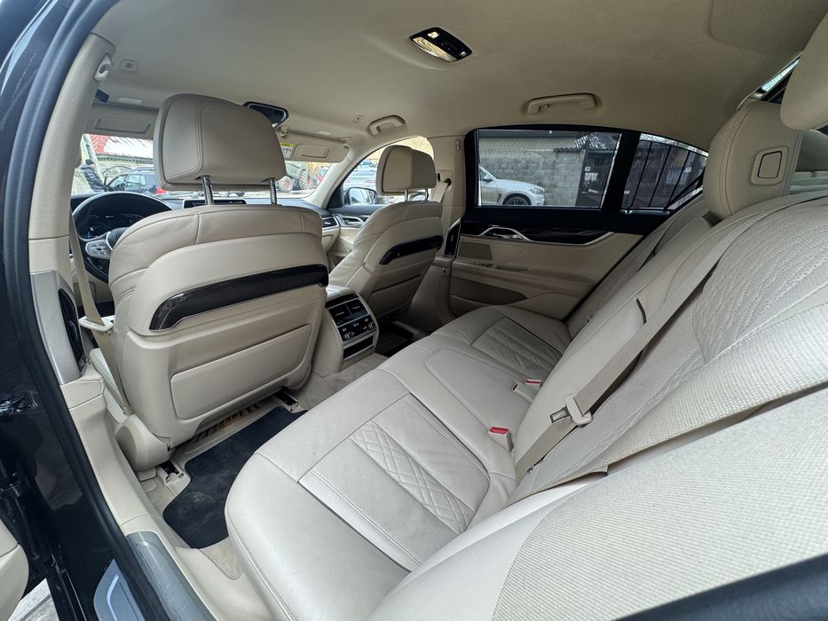 BMW 745e plug-in hybrid/ cheie digitala/euro 6/Rate