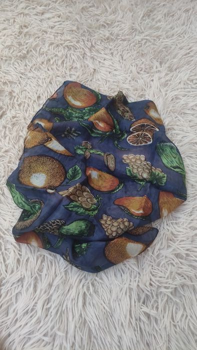 Копринени шалове