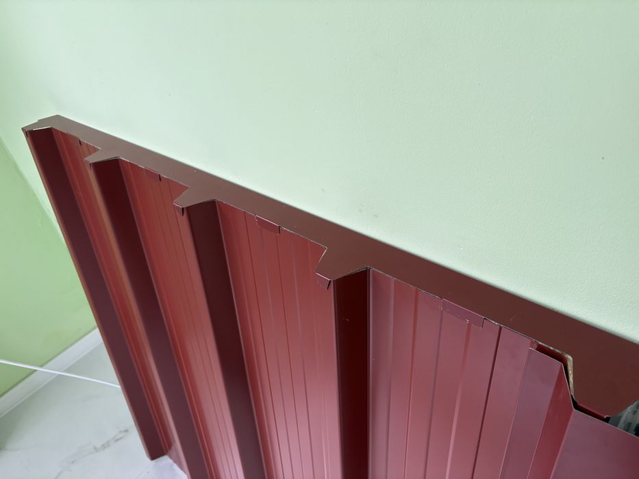 Челен капак за сандвич панел