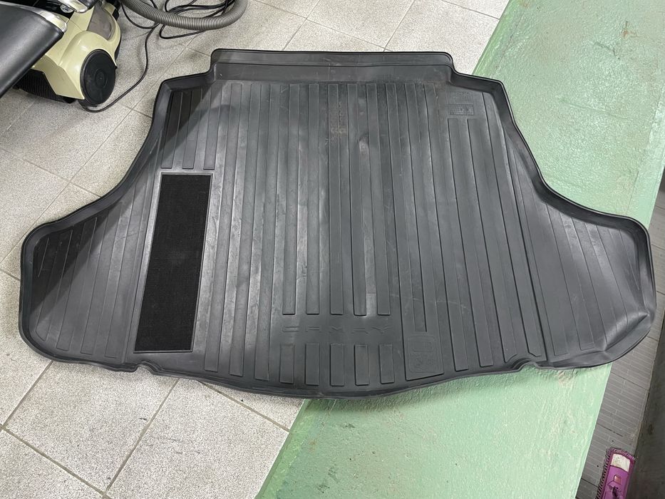 Коврик на Камри 70/75 оригинал!