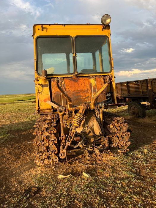 Продам трактор ДТ 75