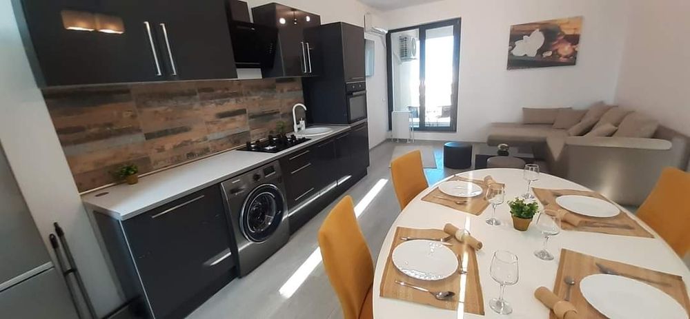 Inchiriez apartament cu 2 camere Mamaia Nord