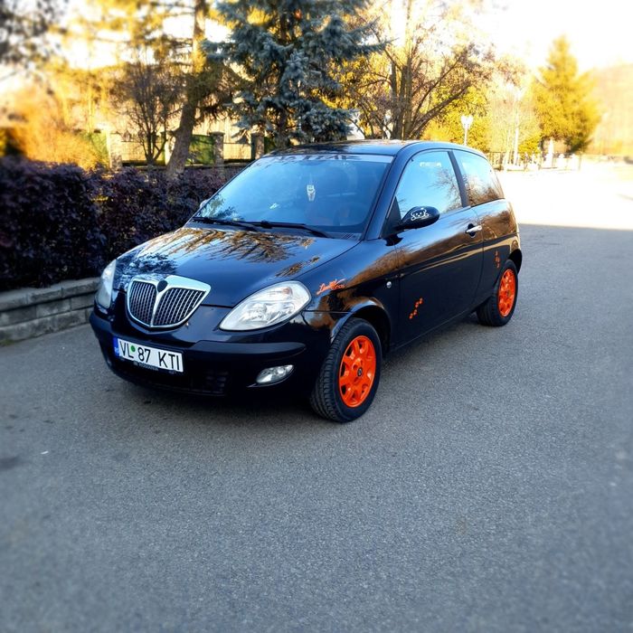 Lancia Ypsilon 1.4 Benzină