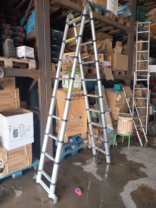 Scară profesională de aluminiu.