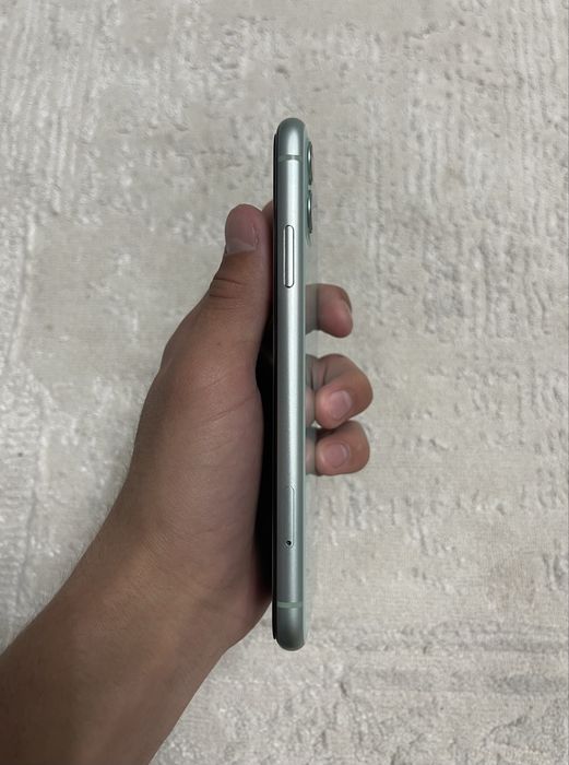 iPhone 11, в идеальном состоянии.