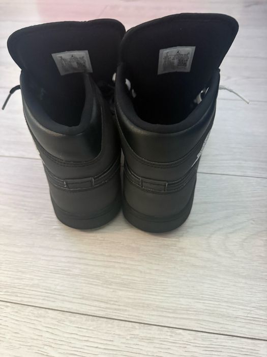Jordan 1 Metallic black (промо)