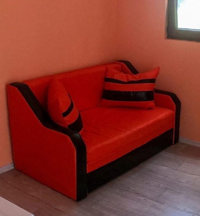 Практичен разтегаем диван