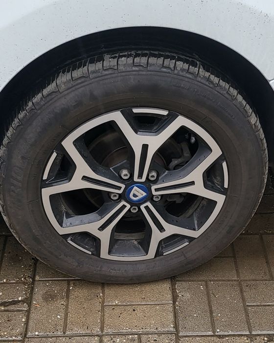 Jante Duster  225/60/17  114.3