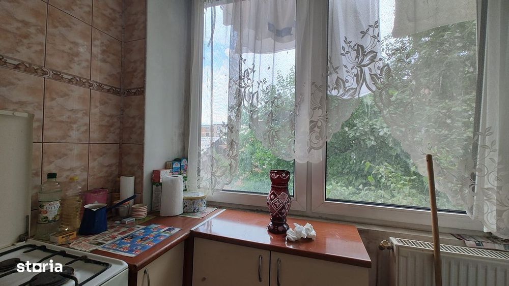 De vanzare apartament 2 camere,etajul1