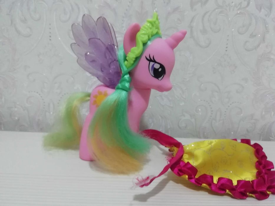 Большая пони принцесса игрушка