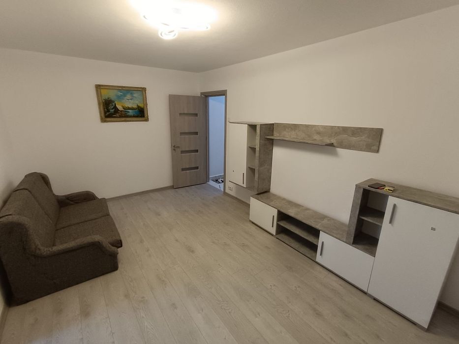 Închiriere apartament 2 camere Vălenii de munte centru