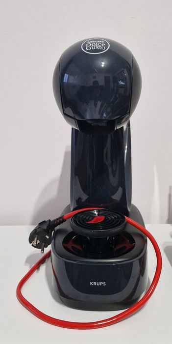 Vând aparat cafea Nescafe Dolce Gusto KRUPS