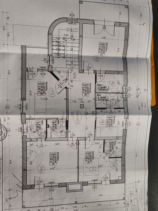 Vând pensiune în Corunca