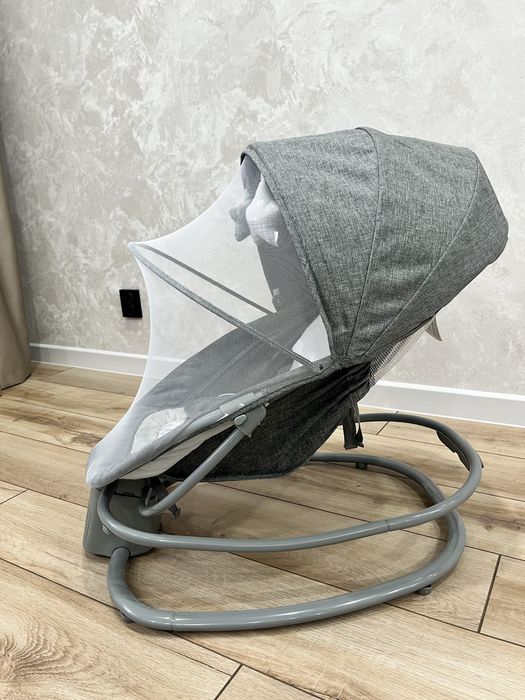 Продам детсткй шезлонг