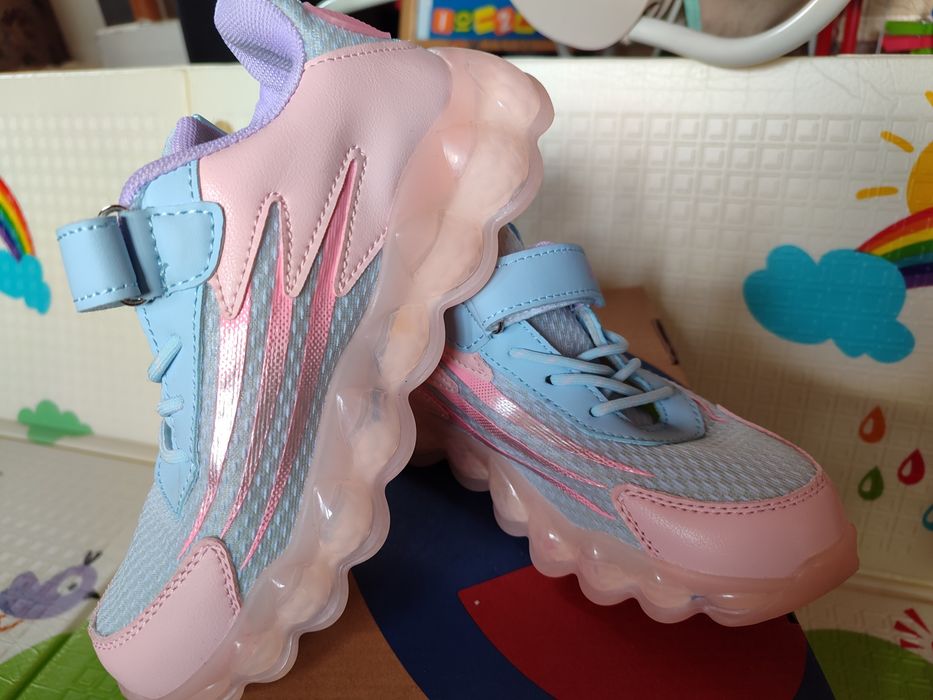 Детски обувки за момиче и кецове на Анди Студио - размер 34 номер