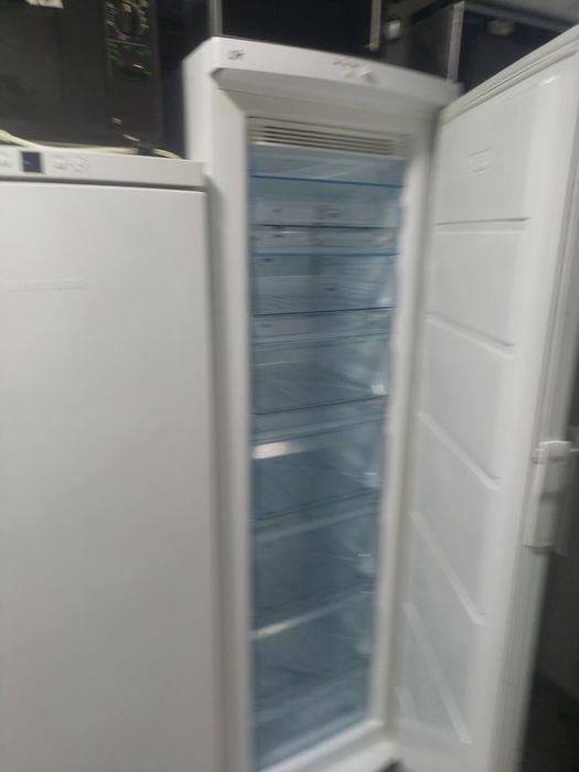 Congelator diferite marci și mărimi