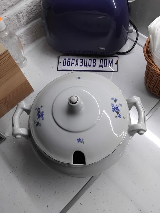 Супник Незабравки български порцелан