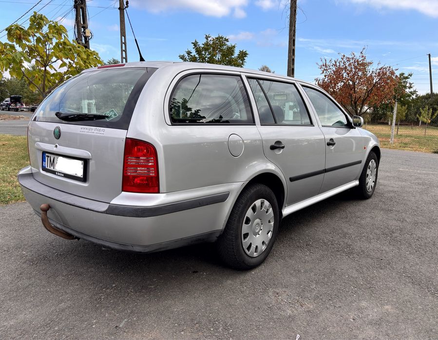 Skoda Octavia 1 automata  2.0i cu gpl omologat