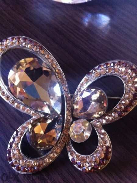 Брошки от Италия