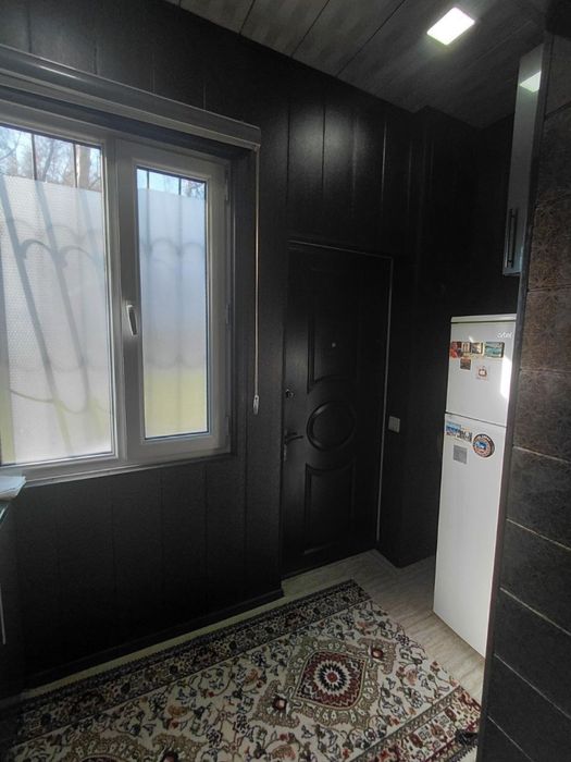 Чиланзар 6 Кафе Райхон Продам 1/1/4 кирпич Балкон 1,5/3