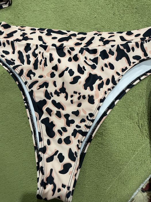 Продам купальник