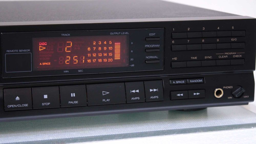 Cd player Sansui CDX-311II.