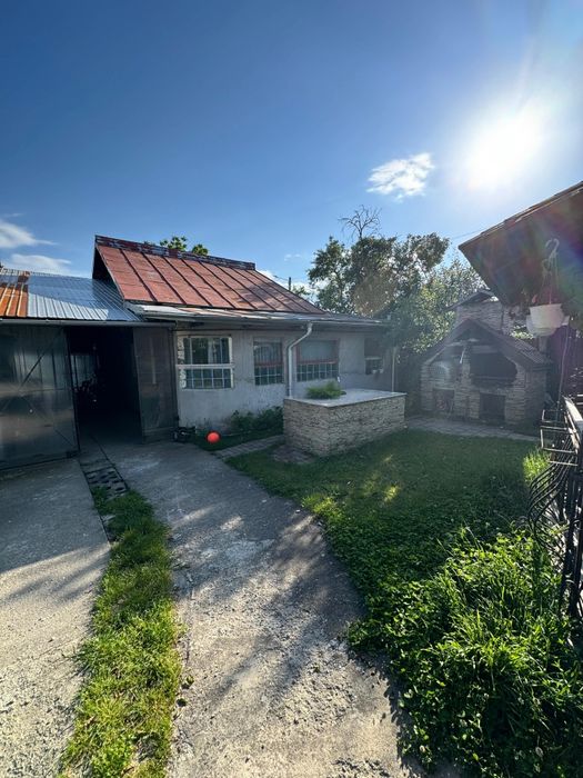 Vând casa  gata de mutat