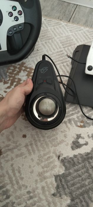 Продам игровой руль