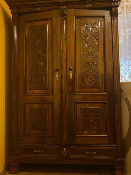 Dormitor complet din lemn masiv – stil clasic neo-renascentist