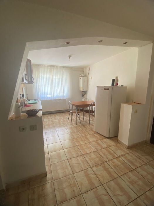 Vand apartament !
