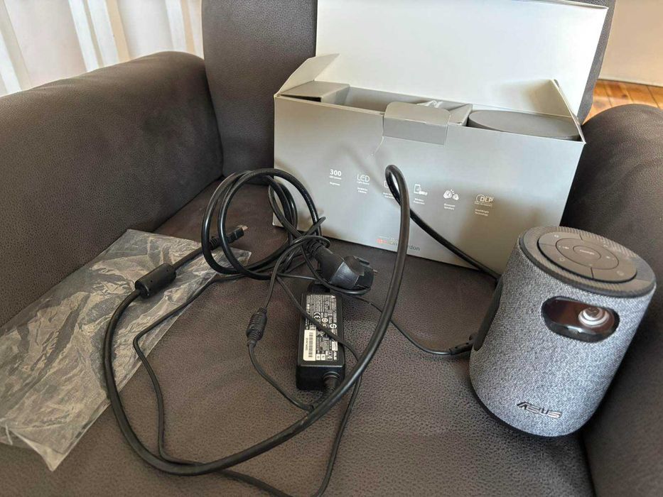 Видео прожектор АSUS