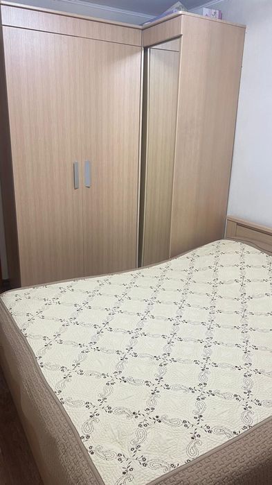 Продам спальный гарнитур в отличном состоянии