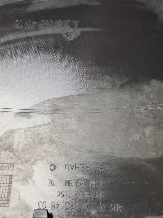 задна броня долен спойлер Мерцедес AMG