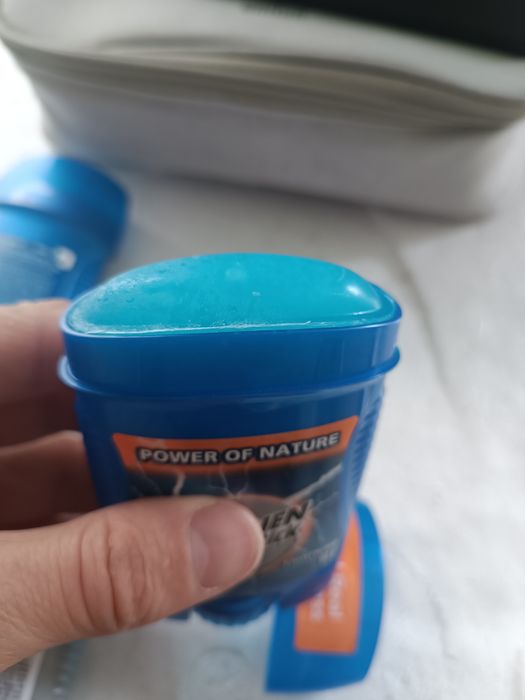 Deo stick Gillette, Mennen