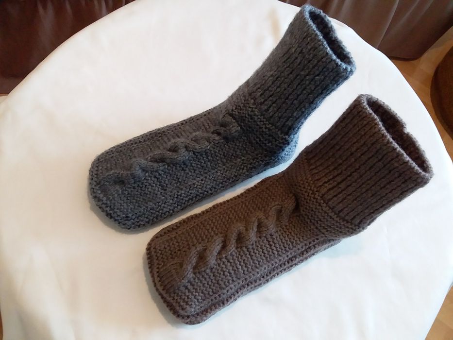 Носки вязаные, тёплые.