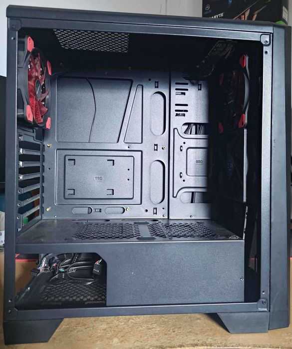 Vand Componente PC | Carcase | SSD | Tastatura+Mouse | Cooler | Placa Video